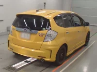 Honda FIT лот № 10014 оценка 4  с аукциона в Японии 1