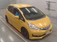 Honda FIT лот № 10014 оценка 4  с аукциона в Японии 4