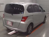 Honda FREED лот № 10021 оценка 4  с аукциона в Японии 1