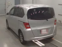 Honda FREED лот № 10021 оценка 4  с аукциона в Японии 5
