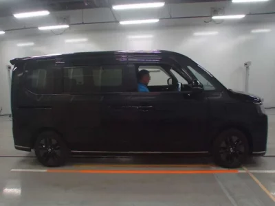 Honda STEP WAGON  с аукциона в Японии