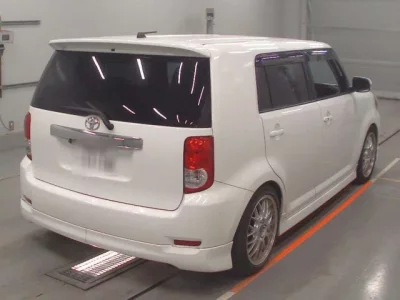 Toyota COROLLA RUMION  с аукциона в Японии