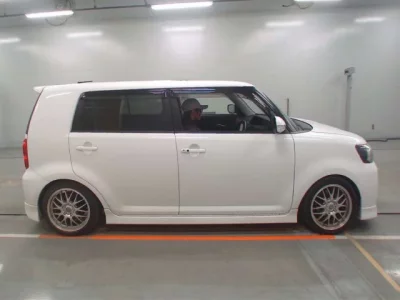 Toyota COROLLA RUMION  с аукциона в Японии