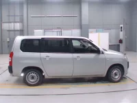 Toyota SUCCEED лот № 70030 оценка 3  с аукциона в Японии 2