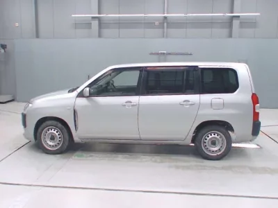 Toyota SUCCEED  с аукциона в Японии