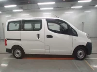Nissan NV200 лот № 33024 оценка 4  с аукциона в Японии 2