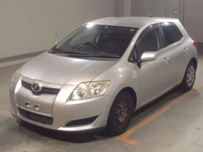 Toyota AURIS  с аукциона в Японии
