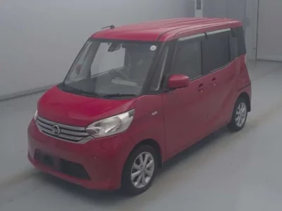 Nissan DAYZ ROOX  с аукциона в Японии