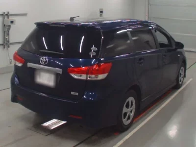 Toyota WISH  с аукциона в Японии