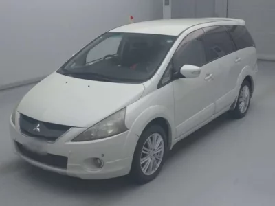 Mitsubishi GRANDIS
