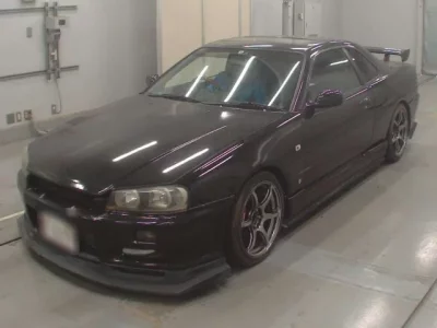Nissan SKYLINE  с аукциона в Японии