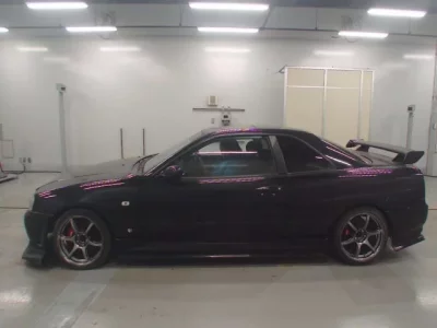 Nissan SKYLINE  с аукциона в Японии