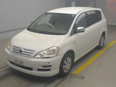 Toyota IPSUM  с аукциона в Японии