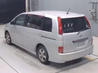 Toyota ISIS лот № 70047 оценка 3.5  с аукциона в Японии 5