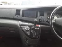 Toyota ISIS лот № 70047 оценка 3.5  с аукциона в Японии 8