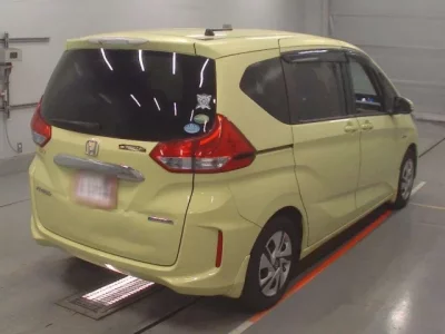 Honda FREED  с аукциона в Японии