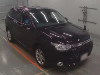 Mitsubishi OUTLANDER лот № 10057 оценка 3.5  с аукциона в Японии 4