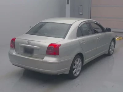 Toyota AVENSIS SEDAN