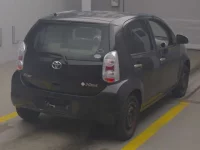 Toyota PASSO лот № 9037 оценка 3.5  с аукциона в Японии 1