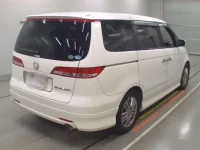 Honda ELYSION лот № 10075 оценка 3.5  с аукциона в Японии 1