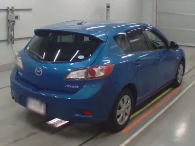 Mazda AXELA  с аукциона в Японии