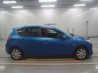 Mazda AXELA  с аукциона в Японии