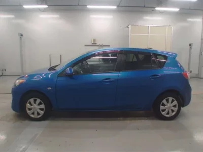 Mazda AXELA  с аукциона в Японии