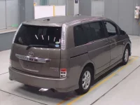 Toyota ISIS лот № 70072 оценка 3.5  с аукциона в Японии 1