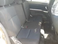 Toyota ISIS лот № 70072 оценка 3.5  с аукциона в Японии 9