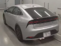 Toyota PRIUS лот № 36048 оценка 5  с аукциона в Японии 5