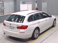 BMW 5-Series лот № 70074 оценка 3.5  с аукциона в Японии 1