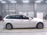 BMW 5-Series лот № 70074 оценка 3.5  с аукциона в Японии 2