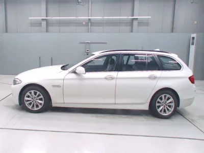 BMW 5-Series  с аукциона в Японии