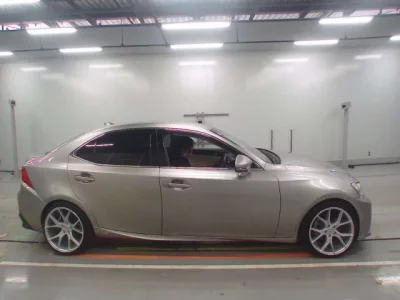 Lexus IS  с аукциона в Японии