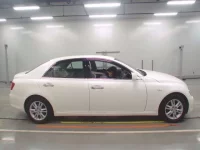 Toyota MARK X лот № 10105 оценка 3  с аукциона в Японии 2