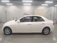 Toyota MARK X лот № 10105 оценка 3  с аукциона в Японии 3