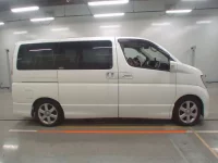 Nissan ELGRAND лот № 10119 оценка 4  с аукциона в Японии 2
