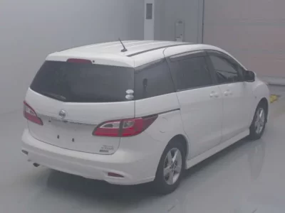 Nissan LAFESTA  с аукциона в Японии