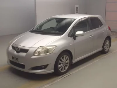 Toyota AURIS  с аукциона в Японии