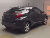 Toyota C-HR лот № 70051 оценка 3.5  с аукциона в Японии 1