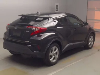 Toyota C-HR  с аукциона в Японии