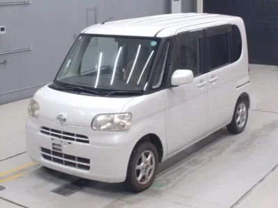 Daihatsu TANTO  с аукциона в Японии