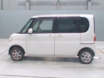 Daihatsu TANTO  с аукциона в Японии