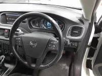 Volvo V40 лот № 10194 оценка 3  с аукциона в Японии 6