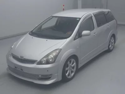 Toyota WISH  с аукциона в Японии