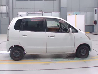 Nissan MOCO  с аукциона в Японии