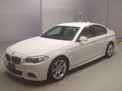 BMW 5-Series  с аукциона в Японии