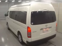 Toyota HIACE лот № 36116 оценка 6  с аукциона в Японии 5