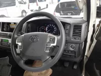 Toyota HIACE лот № 36116 оценка 6  с аукциона в Японии 6