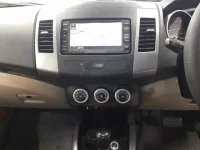 Mitsubishi OUTLANDER лот № 10221 оценка 3.5  с аукциона в Японии 8